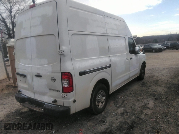 2017 Nissan NV SV with VIN 1N6AF0LYXHN807805, listed as a IAAI auction lot 41185373 with 247,741 mi miles. Bid and sale history available at carsss.com. Image 4.