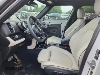 2019 MINI Countryman Cooper S с VIN WMZYT5C59K3G94318, выставлен на аукционе Copart как лот 64745385 с пробегом 38 342 миль миль и Списание • Salvage title. История ставок и продаж доступна на DreamBid. Изображение 7.