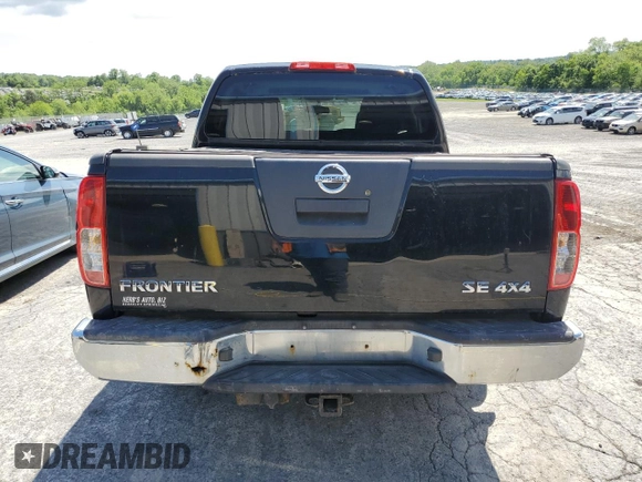 2010 Nissan Frontier Pro-4X z VIN 1N6AD0EV4AC423903, wystawiony jako Copart lot #56483965 z przebiegiem 170 442 mil mil oraz Szkoda całkowita • Salvage title. Historia ofert i sprzedaży dostępna na DreamBid. Obrazek 6.