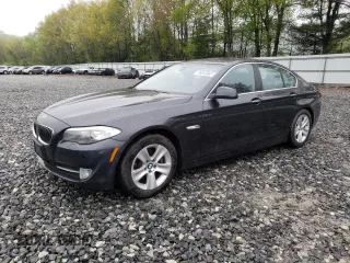 2013 BMW 5 Series 528i xDrive z VIN WBAXH5C5XDD109105, wystawiony jako Copart lot #56065965 z przebiegiem 98 150 mil mil oraz Tytuł czysty. Historia ofert i sprzedaży dostępna na DreamBid. Obrazek 1.