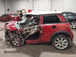 2006 MINI Hardtop S with VIN WMWRE33536TL20807, listed as a IAAI auction lot 42049707 with Not provided miles and . Bid and sale history available at DreamBid. Image 14.