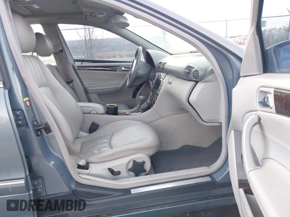 2005 Mercedes-Benz C 240 with VIN WDBRF81J05F704617, listed as a IAAI auction lot 41397877 with 169,738 mi miles and . Bid and sale history available at DreamBid. Image 5.