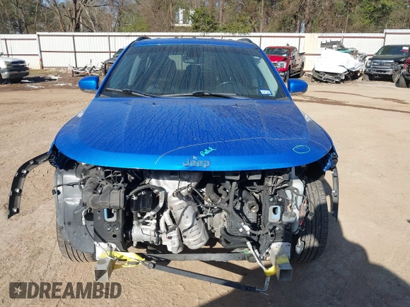 2020 Jeep Compass Limited with VIN 3C4NJDCB3LT127100, listed as a IAAI auction lot 41767535 with 114,114 mi miles. Bid and sale history available at carsss.com. Image 6.