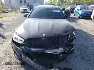 2018 BMW M5 z VIN WBSJF0C5XJB282107, wystawiony jako Copart lot #49979943 z przebiegiem 55 243 mil mil oraz . Historia ofert i sprzedaży dostępna na DreamBid. Obrazek 5.