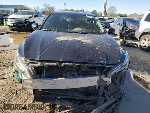 2019 Nissan Altima 2.5 SL with VIN 1N4BL4EV1KC170483, listed as a Copart auction lot 47097045 with 137,099 mi miles and Salvage Title. Bid and sale history available at carsss.com. Image 5.