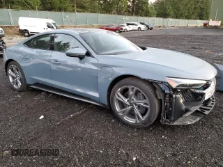 2023 Audi e-tron GT Premium Plus z VIN WAUFJBFW0P7006345, wystawiony jako Copart lot #83605424 z przebiegiem 7691 mil mil oraz Szkody całkowita. Historia ofert i sprzedaży dostępna na DreamBid. Obrazek 4.