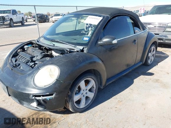 2007 Volkswagen Beetle with VIN 3VWSF31YX7M403856, listed as a IAAI auction lot 42419312 with 175,004 mi miles and . Bid and sale history available at DreamBid. Image 2.
