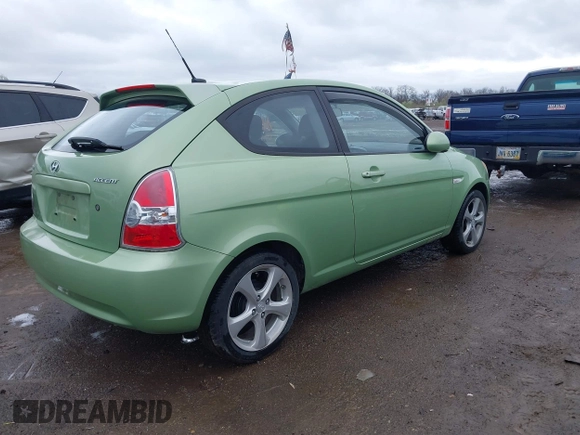 2009 Hyundai Accent Auto SE with VIN KMHCN36C69U113339, listed as a IAAI auction lot 41921277 with 228,213 mi miles. Bid and sale history available at carsss.com. Image 4.