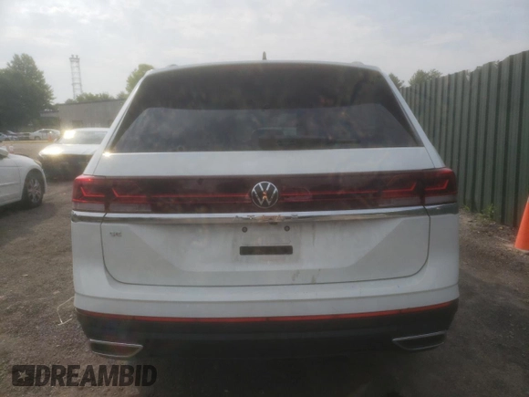 2024 Volkswagen Atlas SE with VIN 1V2DR2CA0RC609512, listed as a Copart auction lot 60120025 with 16,732 mi miles and Salvage title. Bid and sale history available at DreamBid. Image 6.