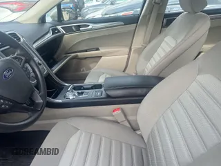 2019 Ford Fusion Hybrid SE with VIN 3FA6P0LU9KR152436, listed as a IAAI auction lot 42154372 with 31,864 mi miles. Bid and sale history available at carsss.com. Image 1.