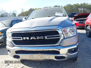 2019 Ram 1500 Big Horn z VIN 1C6RRFFG5KN803260, wystawiony jako IAAI lot #41847656 z przebiegiem 135 753 mil mil oraz . Historia ofert i sprzedaży dostępna na DreamBid. Obrazek 12.