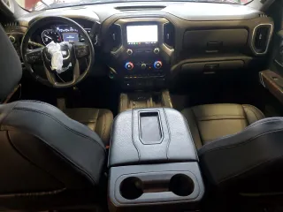 2021 GMC Sierra 1500 Denali z VIN 1GTU9FET0MZ410425, wystawiony jako Copart lot #52823795 z przebiegiem 47 222 mil mil oraz Szkoda całkowita • Salvage title. Historia ofert i sprzedaży dostępna na DreamBid. Obrazek 8.
