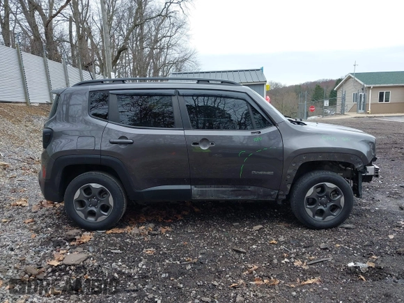 2018 Jeep Renegade Sport с VIN ZACCJBABXJPH11870, выставлен на аукционе IAAI как лот 41962848 с пробегом 76 994 миль миль и . История ставок и продаж доступна на DreamBid. Изображение 12.