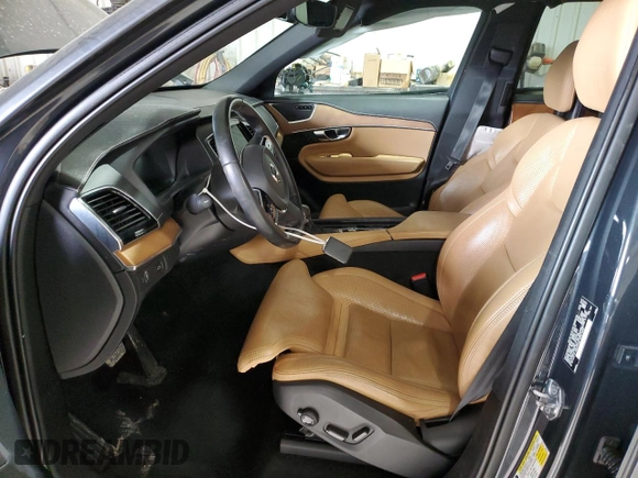 2017 Volvo XC90 Inscription with VIN YV4A22PLXH1166376, listed as a Copart auction lot 42101625 with 83,020 mi miles and Salvage Title. Bid and sale history available at carsss.com. Image 7.
