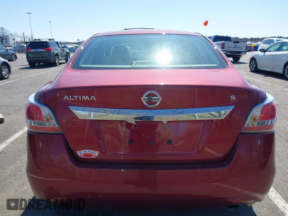 2015 Nissan Altima 2.5 S with VIN 1N4AL3AP3FC105413, listed as a IAAI auction lot 41995660 with 175,430 mi miles. Bid and sale history available at carsss.com. Image 16.