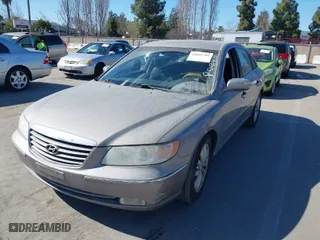 2008 Hyundai Azera Limited with VIN KMHFC46F78A289156, listed as a IAAI auction lot 41689709 with 192,480 mi miles. Bid and sale history available at carsss.com. Image 6.