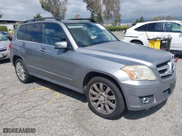 2011 Mercedes-Benz GLK-Class GLK 350 with VIN WDCGG5GBXBF557958, listed as a IAAI auction lot 41896191 with 129,257 mi miles. Bid and sale history available at carsss.com. Image 1.