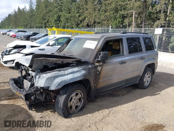 2017 Jeep Patriot Sport z VIN 1C4NJPBB8HD202955, wystawiony jako IAAI lot #42268714 z przebiegiem Nie podano mil oraz . Historia ofert i sprzedaży dostępna na DreamBid. Obrazek 2.