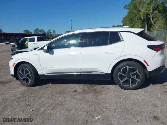2024 Chevrolet Equinox EV LT with VIN 3GN7DLRP5RS260069, listed as a IAAI auction lot 41738587 with 4,686 mi miles. Bid and sale history available at carsss.com. Image 14.