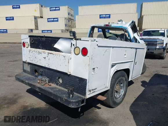 2002 Ford F-250 with VIN 1FDNF20L32EC76328, listed as a IAAI auction lot 42134365 with Not provided miles and . Bid and sale history available at DreamBid. Image 4.