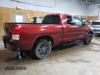 2010 Toyota Tundra z VIN 5TFUW5F19AX101415, wystawiony jako Copart lot #56232545 z przebiegiem 167 081 mil mil oraz Czysty tytuł • Clean title. Historia ofert i sprzedaży dostępna na DreamBid. Obrazek 3.