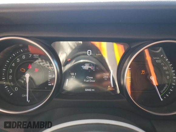 2022 Jeep Wrangler Unlimited Rubicon with VIN 1C4JJXR63NW187448, listed as a Copart auction lot 52911385 with 32,442 mi miles and Salvage title. Bid and sale history available at DreamBid. Image 9.