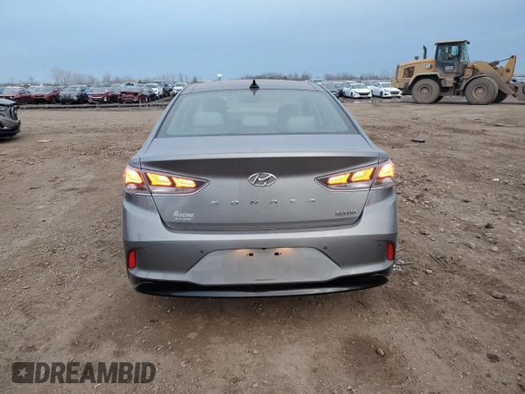 2018 Hyundai Sonata Hybrid Limited with VIN KMHE34L32JA079124, listed as a Copart auction lot 82719234 with 162,604 mi miles and Salvage Title. Bid and sale history available at carsss.com. Image 6.