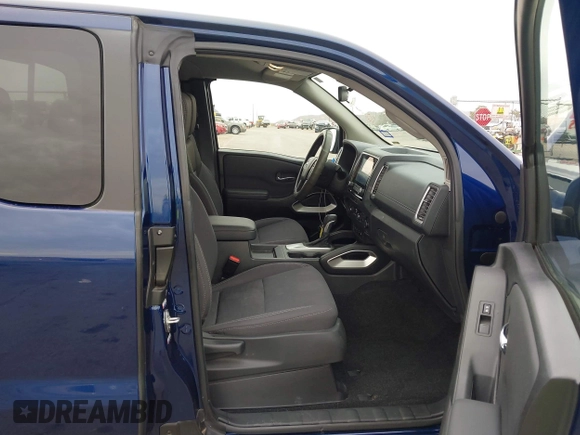 2023 Nissan Frontier S z VIN 1N6ED1CL4PN611312, wystawiony jako IAAI lot #41053292 z przebiegiem 23 559 mil mil oraz . Historia ofert i sprzedaży dostępna na DreamBid. Obrazek 5.