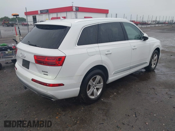 2018 Audi Q7 Premium Plus with VIN WA1LHAF70JD015988, listed as a IAAI auction lot 42213019 with 156,124 mi miles and . Bid and sale history available at DreamBid. Image 4.