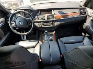 2013 BMW X5 xDrive50i with VIN 5UXZV8C5XD0C14712, listed as a Copart auction lot 59484445 with 84,087 mi miles and Clean title. Bid and sale history available at DreamBid. Image 8.