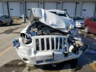 2007 Jeep Compass Sport with VIN 1J8FF47W07D356566, listed as a Copart auction lot 46058685 with 165,884 mi miles and Salvage Title. Bid and sale history available at carsss.com. Image 5.