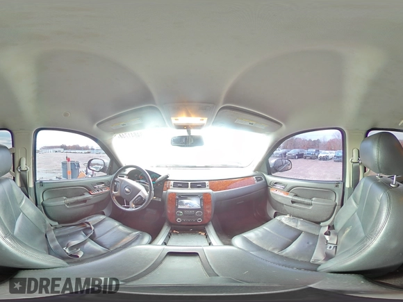2014 Chevrolet Suburban LT with VIN 1GNSCJE01ER222961, listed as a Copart auction lot 84841744 with 168,131 mi miles and Salvage title. Bid and sale history available at DreamBid. Image 14.