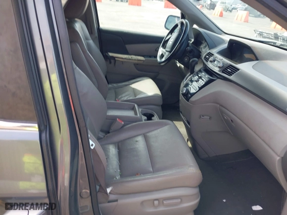 2011 Honda Odyssey EX-L with VIN 5FNRL5H63BB068205, listed as a IAAI auction lot 42034057 with 106,443 mi miles. Bid and sale history available at carsss.com. Image 5.