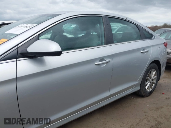 2018 Hyundai Sonata SE with VIN 5NPE24AF8JH682138, listed as a IAAI auction lot 42024533 with 69,462 mi miles and . Bid and sale history available at carsss.com. Image 13.