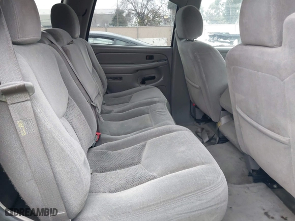 2004 Chevrolet Tahoe LS with VIN 1GNEC13T64J195165, listed as a IAAI auction lot 41446654 with 351,992 mi miles. Bid and sale history available at carsss.com. Image 8.