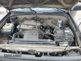 1994 Toyota T100 DX with VIN JT4VD10A8R0017019, listed as a Copart auction lot 86355814 with 194,688 mi miles and Salvage Title. Bid and sale history available at DreamBid. Image 12.