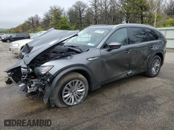 2024 Mazda CX-90 Preferred z VIN JM3KKBHA0R1157666, wystawiony jako Copart lot #56737765 z przebiegiem 10 228 mil mil oraz Szkoda całkowita • Salvage title. Historia ofert i sprzedaży dostępna na DreamBid. Obrazek 1.