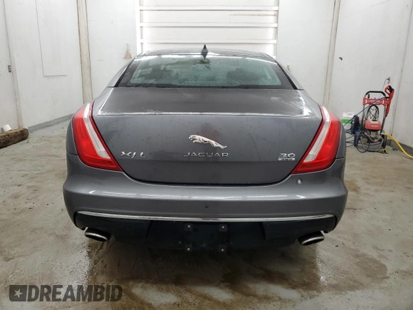 2016 Jaguar XJ Portfolio с VIN SAJWJ2GD5G8V94965, выставлен на аукционе Copart как лот 75716224 с пробегом 85 691 миль миль и Списание • Salvage title. История ставок и продаж доступна на DreamBid. Изображение 6.