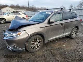 2016 Mitsubishi Outlander GT z VIN JA4JZ4AX1GZ014423, wystawiony jako Copart lot #43548555 z przebiegiem 71 676 mil mil oraz Szkoda całkowita • Salvage title. Historia ofert i sprzedaży dostępna na DreamBid. Obrazek 1.