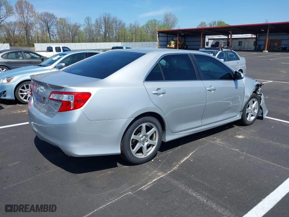 2014 Toyota Camry L with VIN 4T1BF1FK7EU354731, listed as a IAAI auction lot 41900006 with 217,767 mi miles. Bid and sale history available at carsss.com. Image 4.