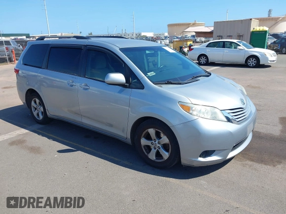 2016 Toyota Sienna LE AAS with VIN 5TDKK3DC6GS693284, listed as a IAAI auction lot 41902616 with 191,709 mi miles. Bid and sale history available at carsss.com. Image 1.