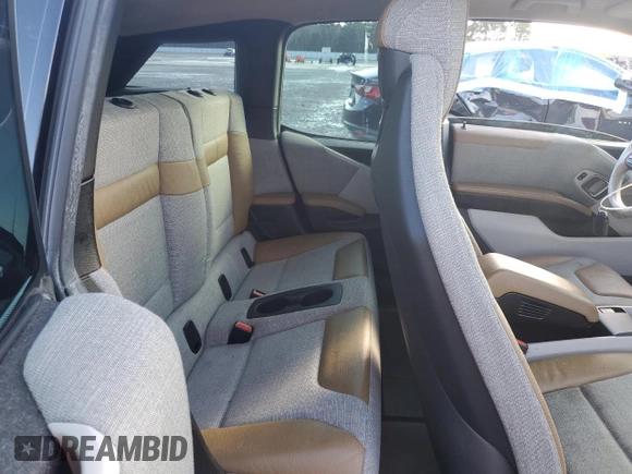 2016 BMW i3 z VIN WBY1Z4C50GV508327, wystawiony jako Copart lot #47860665 z przebiegiem 82 611 mil mil oraz Szkoda całkowita • Salvage title. Historia ofert i sprzedaży dostępna na DreamBid. Obrazek 10.