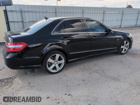 2012 Mercedes-Benz E 350 Luxury z VIN WDDHF5KB0CA590301, wystawiony jako Copart lot #56599885 z przebiegiem 115 802 mil mil oraz Szkoda całkowita • Salvage title. Historia ofert i sprzedaży dostępna na DreamBid. Obrazek 3.