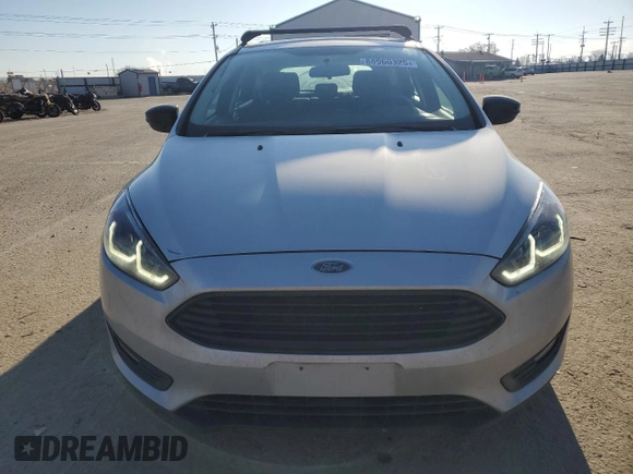 2016 Ford Focus SE with VIN 1FADP3KE4GL208985, listed as a Copart auction lot 88960325 with 111,046 mi miles and Salvage Title. Bid and sale history available at carsss.com. Image 5.