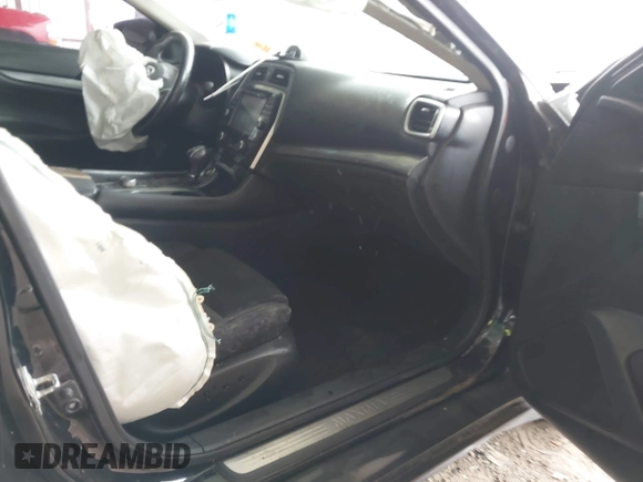 2016 Nissan Maxima SV with VIN 1N4AA6AP7GC903146, listed as a IAAI auction lot 41624866 with Not provided miles and . Bid and sale history available at DreamBid. Image 5.