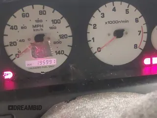 1998 Nissan Maxima GXE z VIN JN1CA21A9WM805626, wystawiony jako IAAI lot #42497316 z przebiegiem 195 991 mil mil oraz . Historia ofert i sprzedaży dostępna na DreamBid. Obrazek 7.