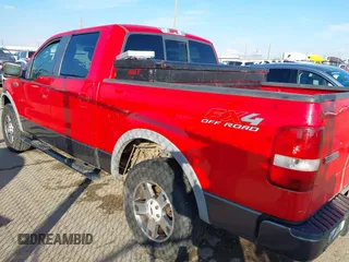 2008 Ford F-150 XLT z VIN 1FTPW14V18FA93547, wystawiony jako IAAI lot #38199628 z przebiegiem 188 918 mil mil oraz . Historia ofert i sprzedaży dostępna na DreamBid. Obrazek 14.