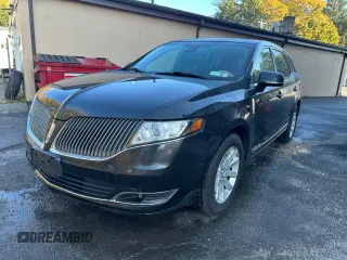 2015 Lincoln MKT with VIN 2LMHJ5NK0FBL03293, listed as a Copart auction lot 47944345 with 225,994 mi miles and Clean Title. Bid and sale history available at DreamBid. Image 2.