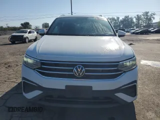 2022 Volkswagen Tiguan S with VIN 3VV1B7AXXNM120171, listed as a Copart auction lot 55880305 with 49,830 mi miles and Salvage title. Bid and sale history available at DreamBid. Image 5.