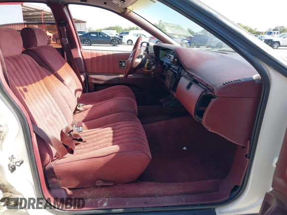 1992 Chevrolet Caprice with VIN 1G1BL53E2NR124884, listed as a IAAI auction lot 42020457 with 346,673 mi miles and . Bid and sale history available at DreamBid. Image 5.